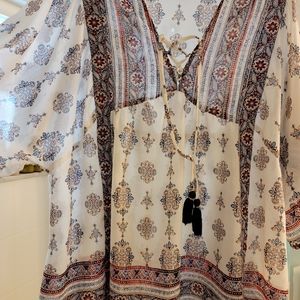 Knox Rose 3/4 bell sleeve shirt